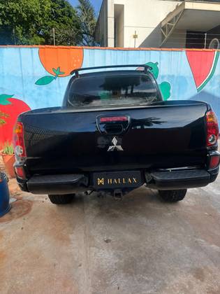 MITSUBISHI L200 TRITON 3.2 HPE 4X4 CD 16V TURBO INTERCOOLER DIESEL 4P AUTOMÁTICO MITSUBISHI L200 TRITON 3.2 HPE 4X4 CD 16V TURBO INTERCOOLER DIESEL 4P AUTOMÁTICO